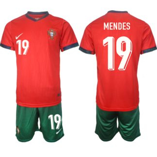 Novo Moški Nogometni dresi Portugalska Domači Euro 2024 Kratek Rokav + Kratke hlače Nuno Mendes 19